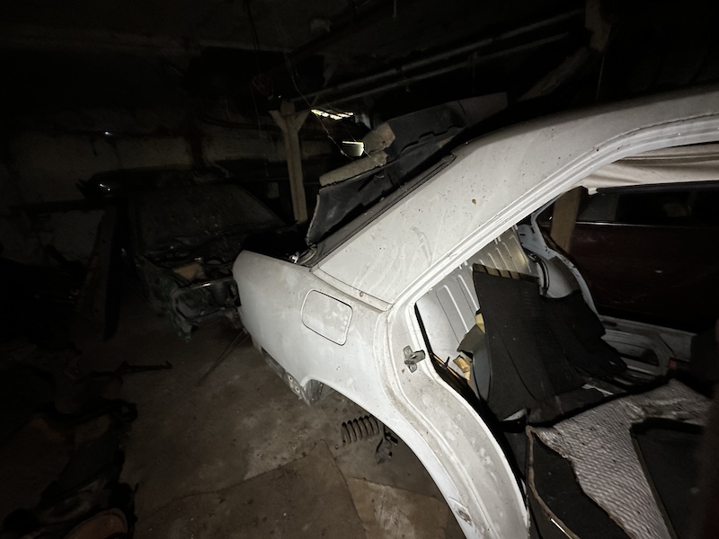 200D, W 124
