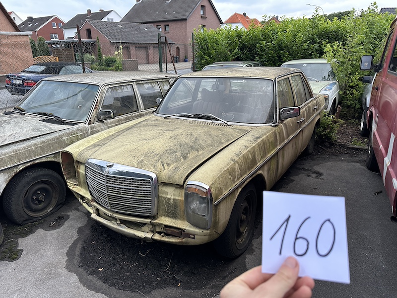 200D, W 115