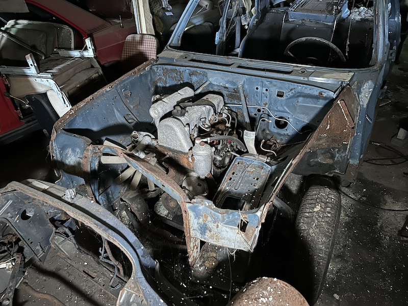 220D, W 115