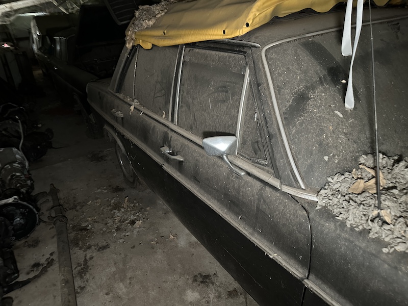 200, W 115