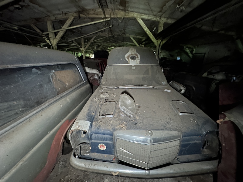 230/6, W 114 Krankenwagen