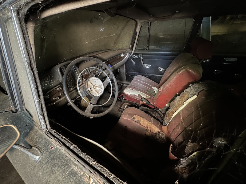 230S, W 111