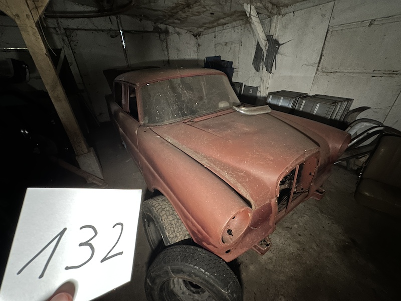 200D, W 110