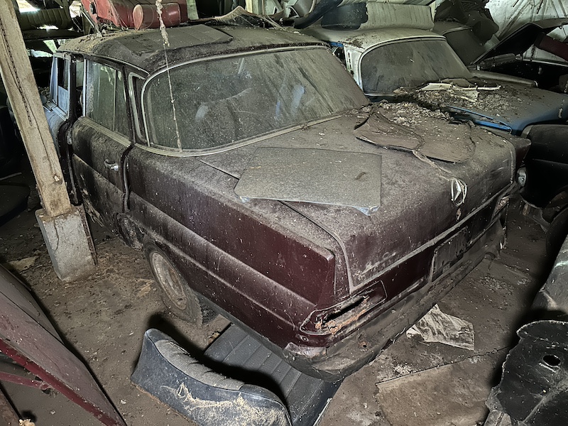 200D, W 110