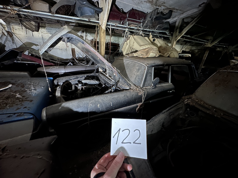 200D, W 110