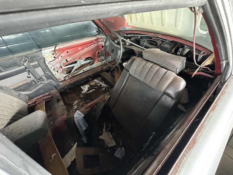 350SLC, W 107