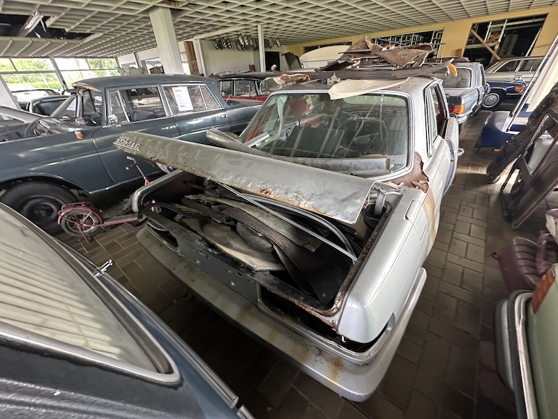 350SLC, W 107