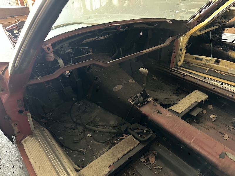 350SLC, W 107