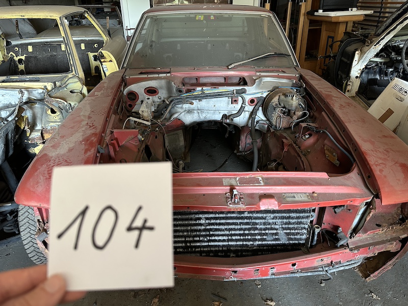 350SLC, W 107
