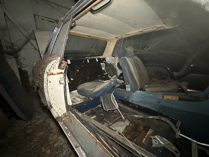 350SLC, W 107