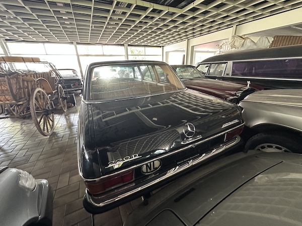 220D lang W115