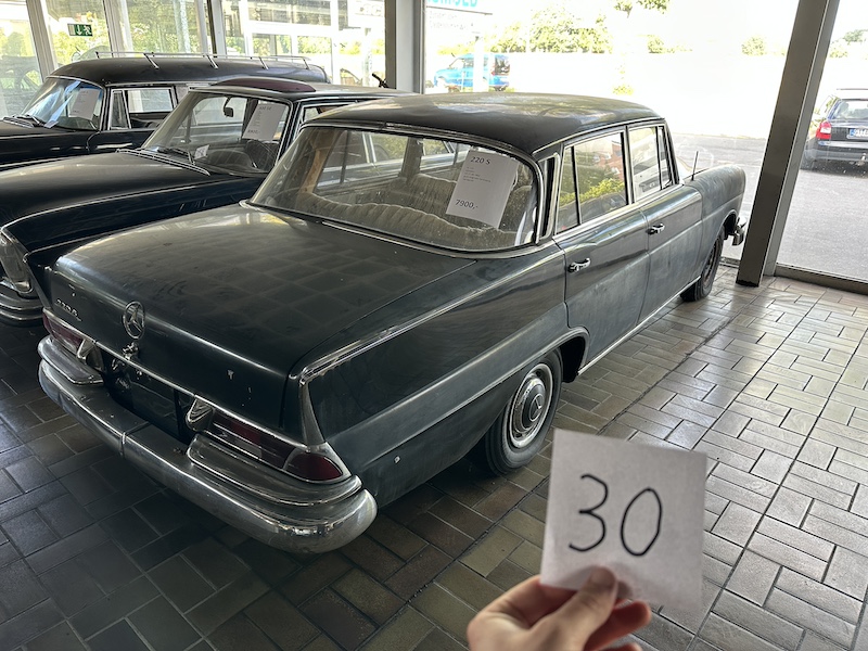 220S W111
