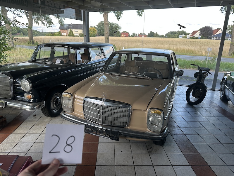 230.6 W114