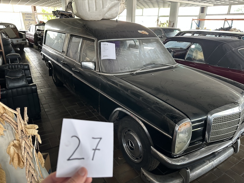 230.6 Leichenwagen W114