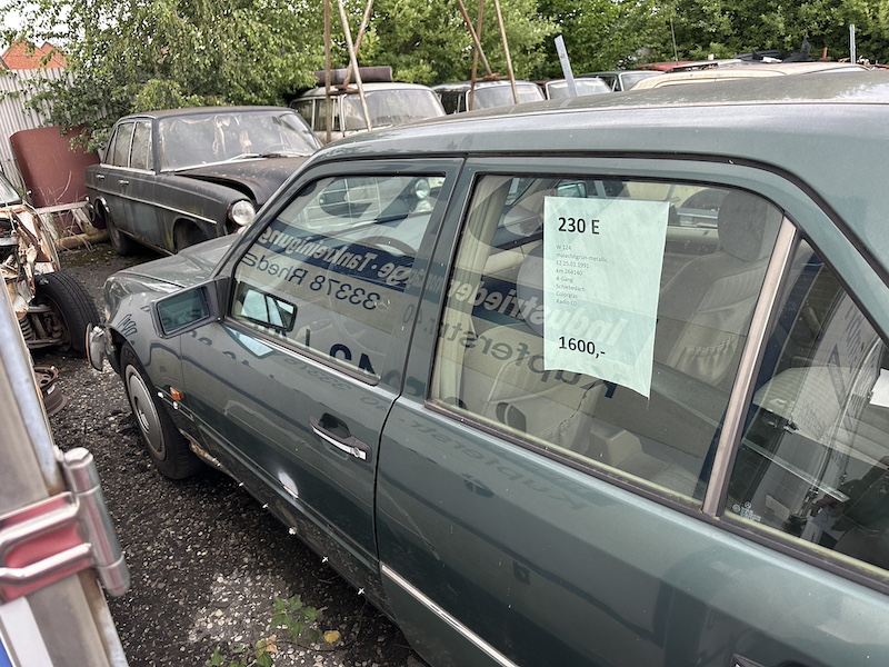 230E W124