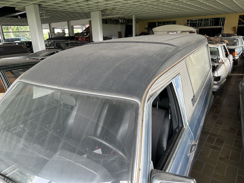 250 Pollmann Leichenwagen W123